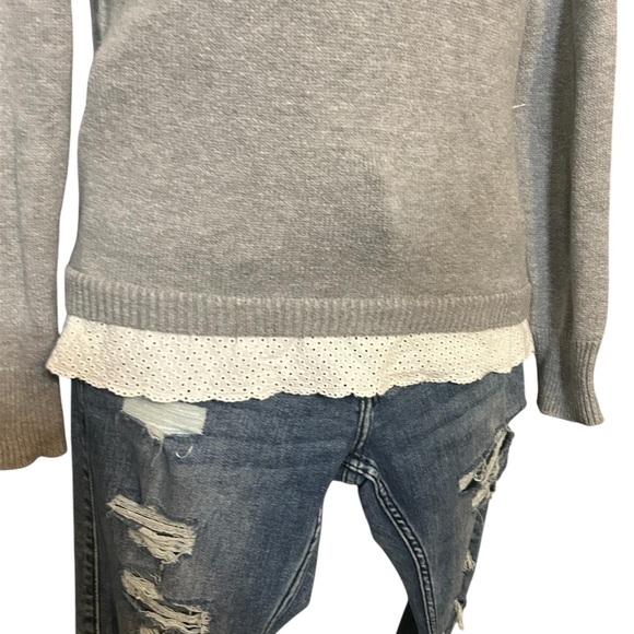 Gap Gray Knit Sweater with Lace Hem Size XS - Picture 3 of 5